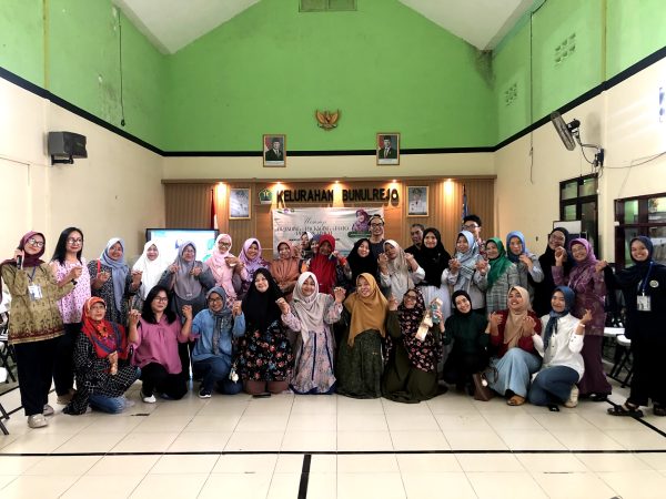 Mahasiswa Ilmu Komunikasi UM Gelar Workshop Branding untuk Tingkatkan Daya Saing UMKM Bunulrejo