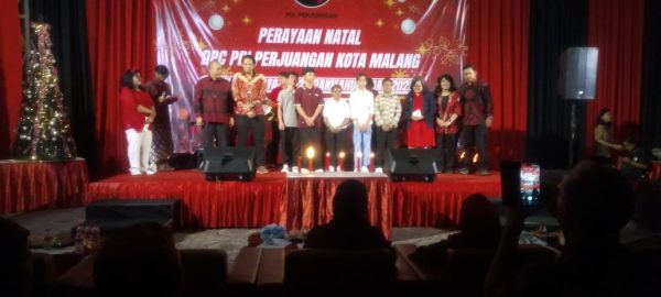 Perayaan Natal Penuh Damai di Aula Kantor DPC PDI Perjuangan Kota Malang