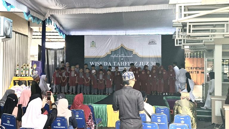 Menginspirasi di Ambang Ramadhan: Kemeriahan Wisuda Tahfidz Juz 30 TPQ Shiraathal Jannah Malang