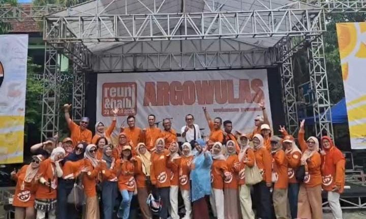 Argowulas: Jembatan Memori Lintas Generasi Alumni SMPN 1 Malang di Hari Fitri