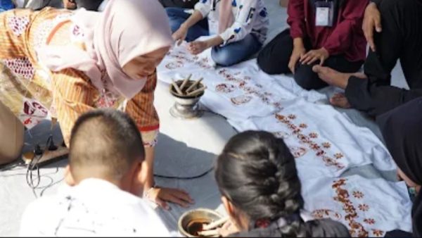 Sanggar Nareswari Malang Gelar Pelatihan Membatik Ramah Difabel