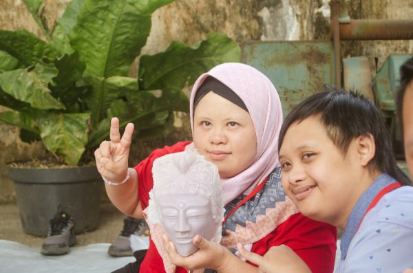 Difabel Malang Sulap Topeng Malangan Jadi Peluang Mandiri