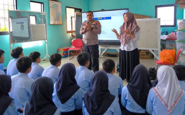 Cegah Bullying dan Asusila, Polresta Malang Edukasi Siswa SLB-B YPTB
