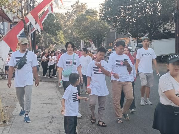 Semarak Kemerdekaan di Oro-oro Dowo: Warga RW 04 Gelar Jalan Santai