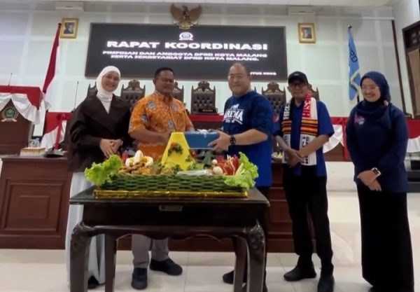 Pisah Kenang Mengharukan, Setwan DPRD Kota Malang