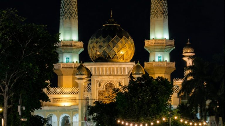 Subuh Khusyuk di Masjid Jami, Wali Kota Malang Hadiri Peringatan Maulid Nabi