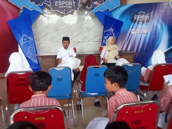 Siswa SDN Pandanlandung 2 Belajar Tata Kelola Desa di Wagir Malang