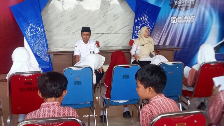 Siswa SDN Pandanlandung 2 Belajar Tata Kelola Desa di Wagir Malang