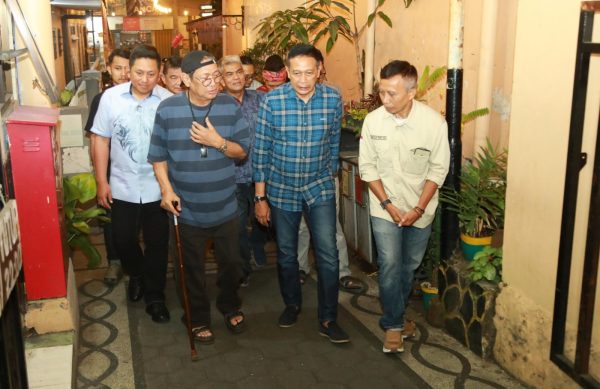 Gerakan Selamatkan Osob Kiwalan Lewat Podcast Ngalam Hebak