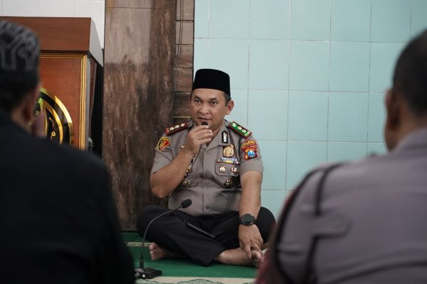 AKBP Alex Siregar Imbau Waspada Kejahatan Siber saat Jumat Keliling